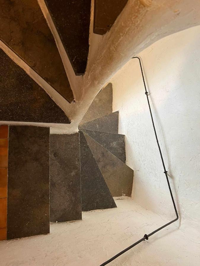 Romantic Duplex With Terrace And Great Views Girona Eksteriør billede